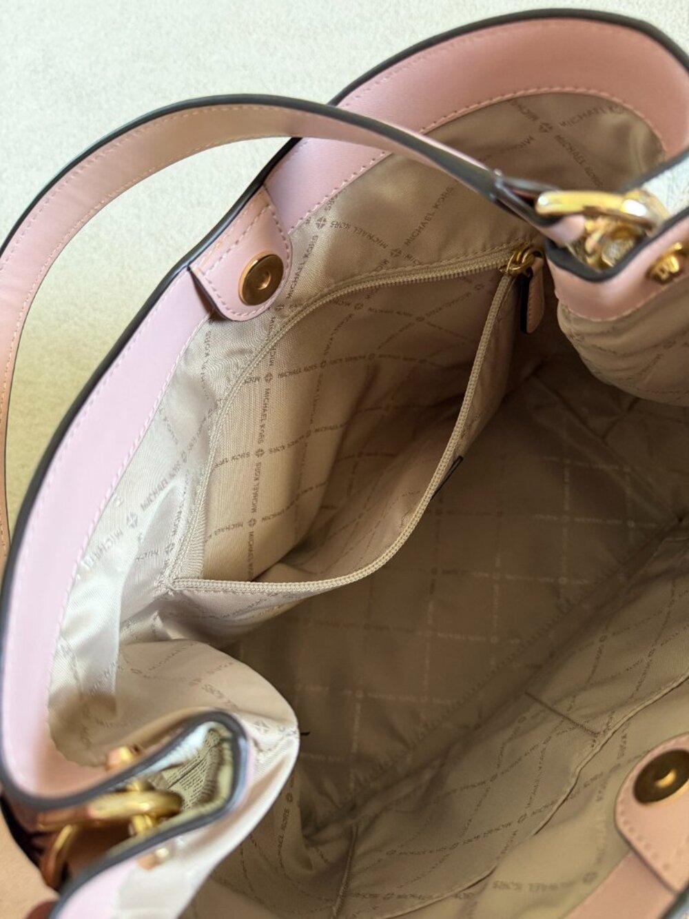 Michael Kors Signature Large Tote Bag Pink & Vanilla - Picture 6 of 15
